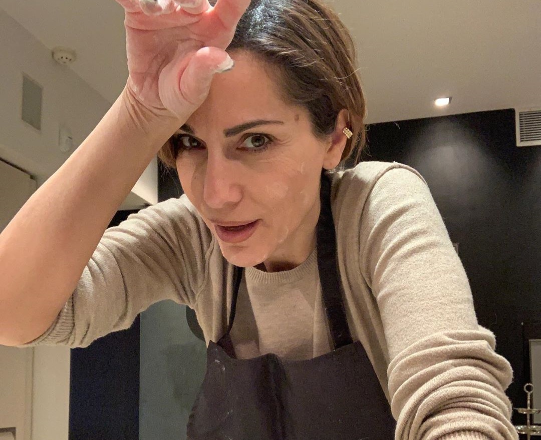 Δέσποινα Βανδή: Μια σωστή νοικοκυρά! Τι καλό ετοίμασε για τους φίλους της;