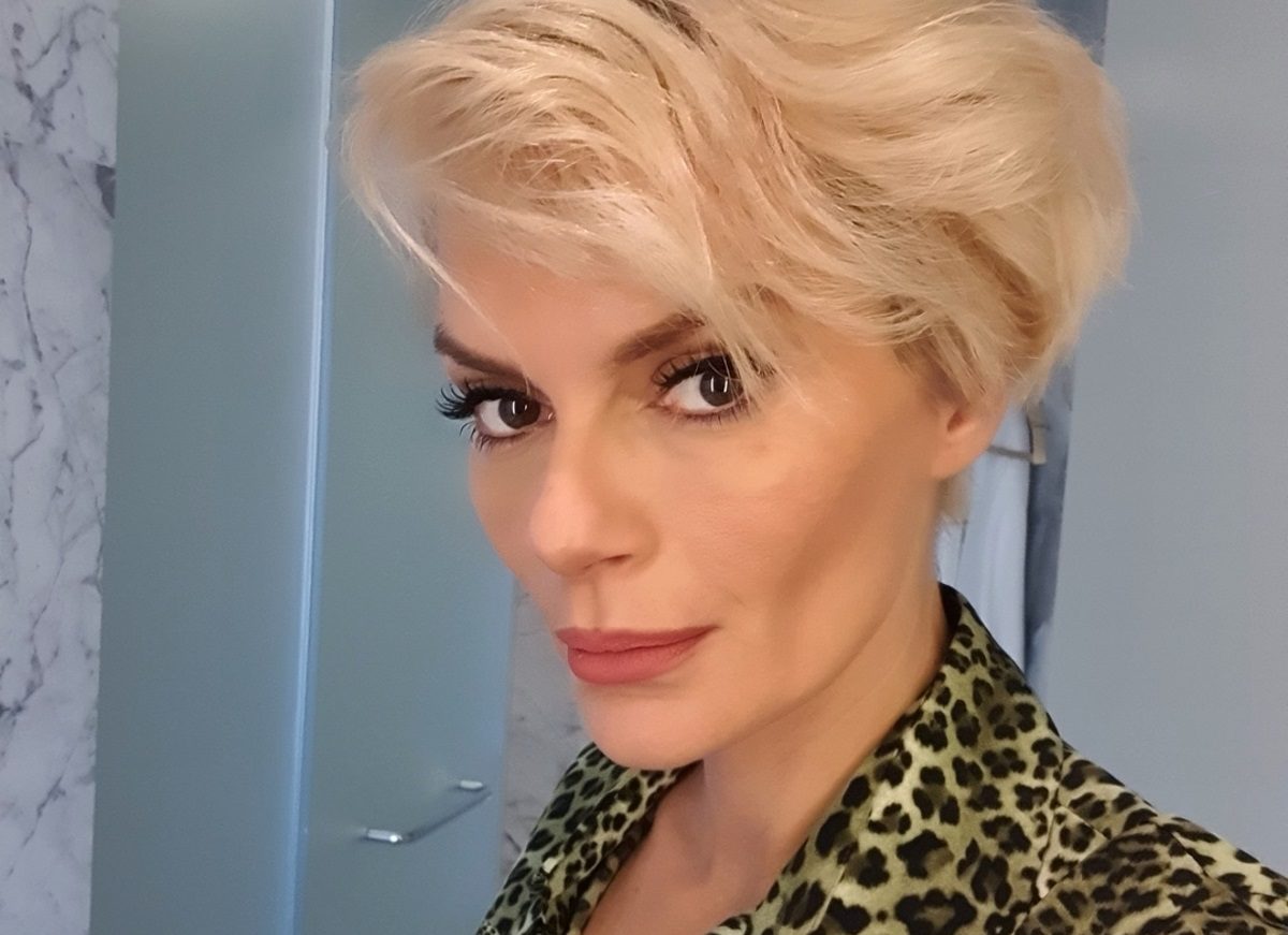 Η Έλενα Χριστοπούλου ανανέωσε το στιλ των μαλλιών της και μας δείχνει το αποτέλεσμα!