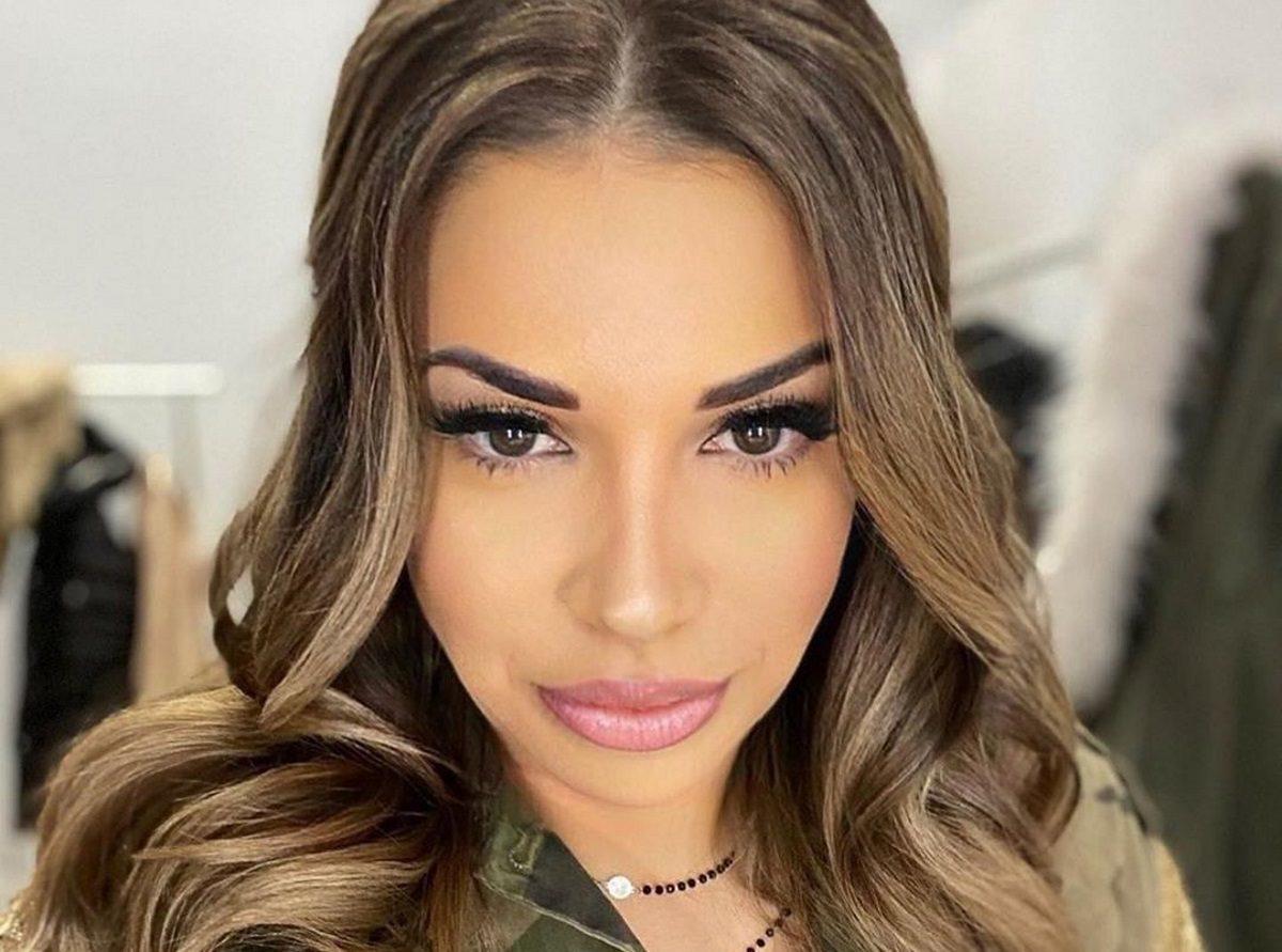 Ελένη Χατζίδου: Έτσι είναι η κοιλιά της 4 μήνες μετά τη γέννα – Τι απέμεινε; [pic]