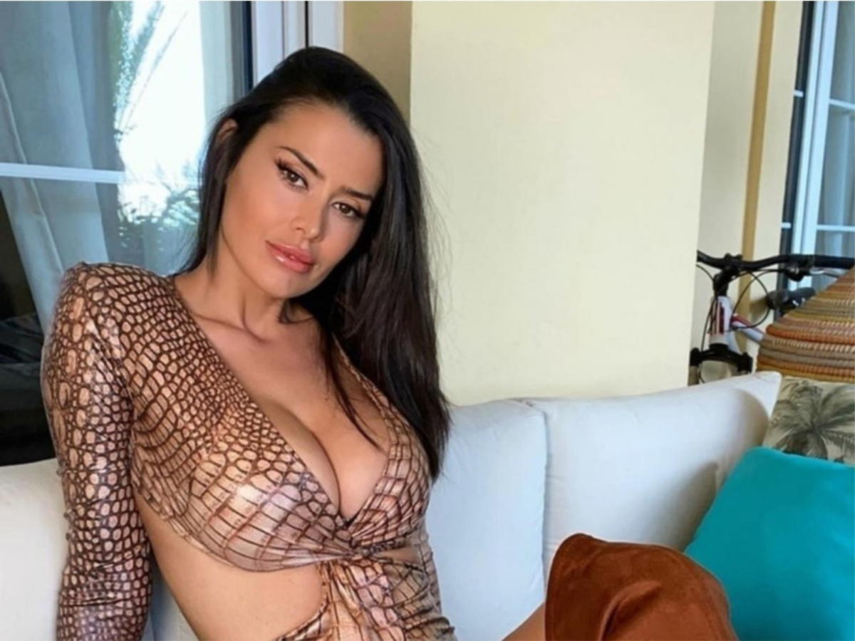 Το στήθος της Eva Padlock ξεπερνά την φαντασία!