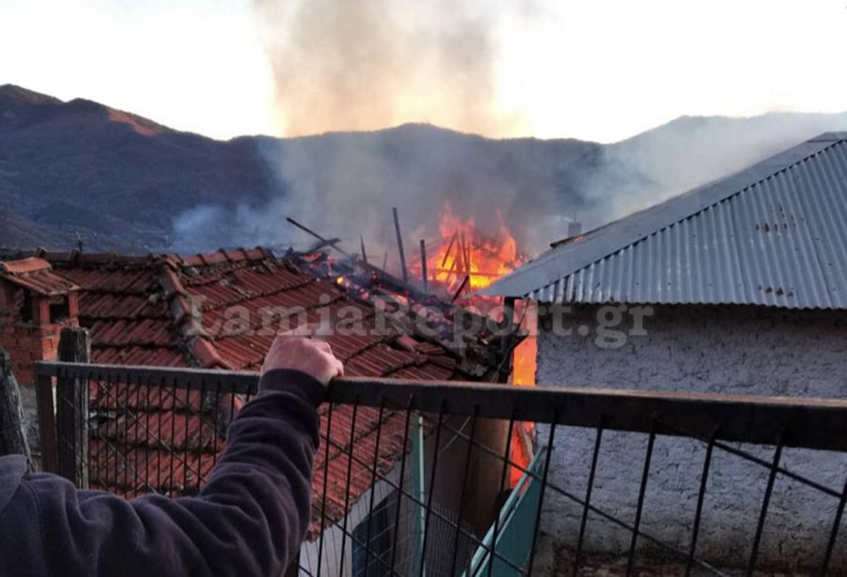 Κάηκαν σπίτια στη Βράχα Ευρυτανίας