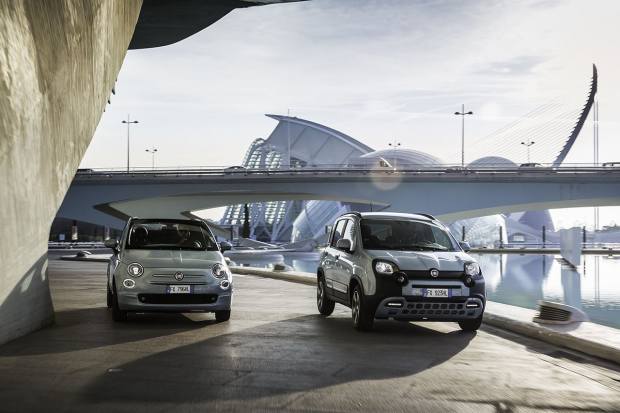 Νέες εκδόσεις Hybrid για τα FIAT 500 και Panda