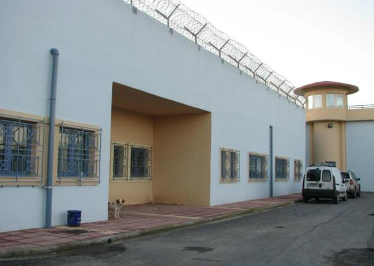 Φυλακές Αγιάς: Άγρια συμπλοκή την ώρα του φαγητού – Δύο τραυματίες