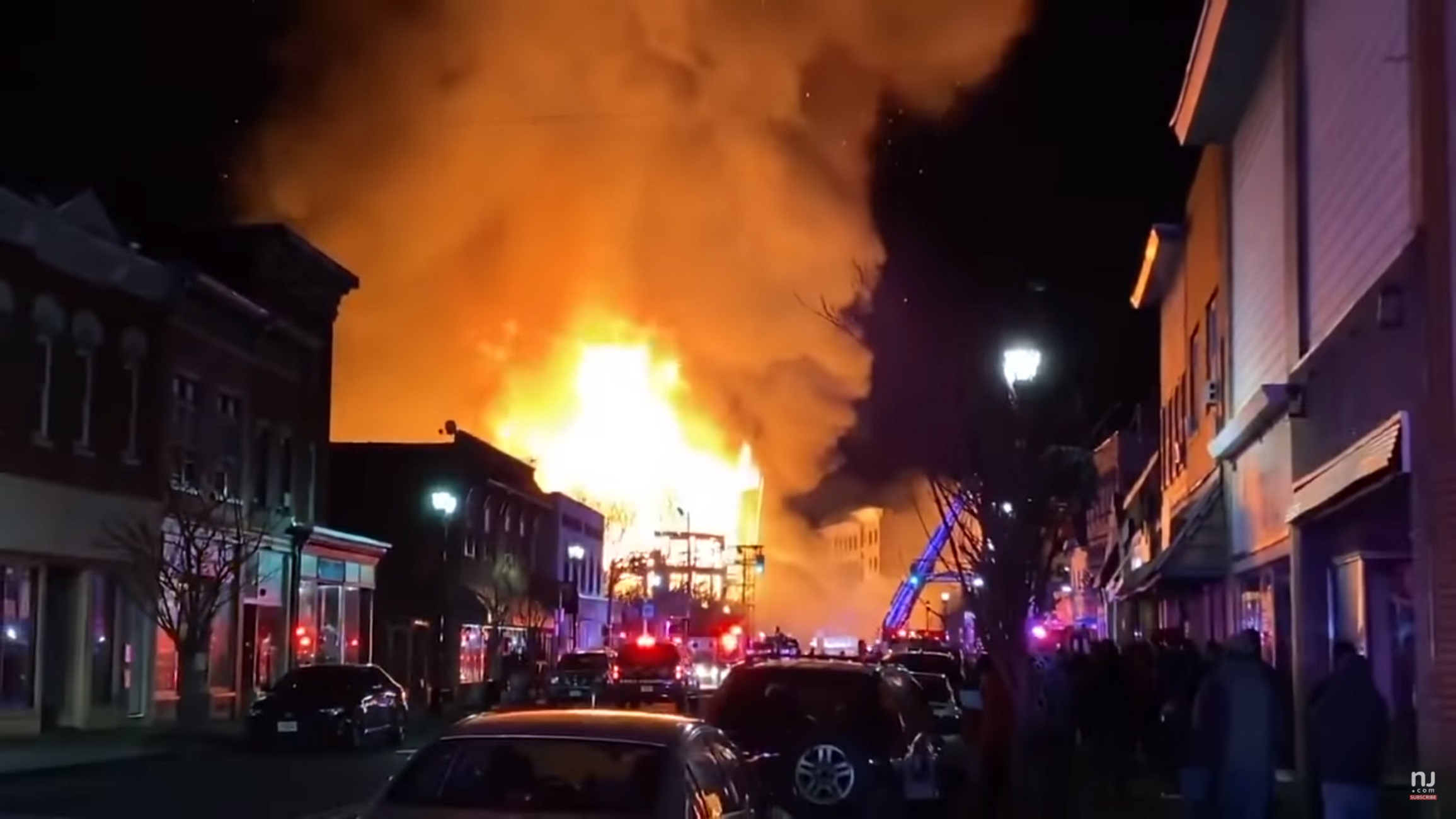 Νιου Τζέρσεϊ: Χωρίς ρεύμα 3.000 άνθρωποι μετά από μεγάλη φωτιά στο Μπάουντ Μπρουκ