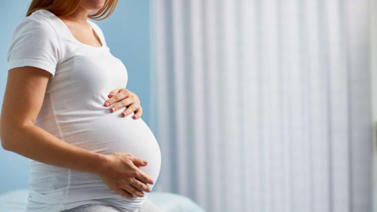 Επίδομα γέννησης: Εγκρίθηκε το κονδύλι από το υπ. Εργασίας - Πότε καταβάλλεται
