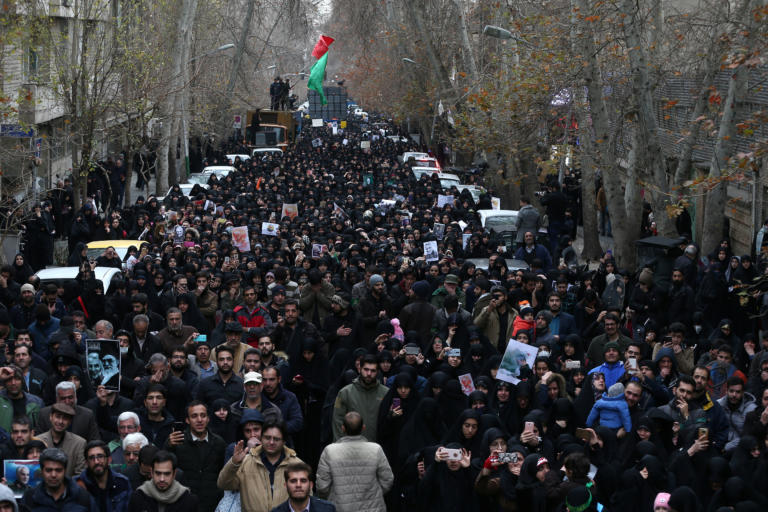 Ιράν: Οργή για τον θάνατο Σουλεϊμανί! Ζητούν εκδίκηση οι Ιρανοί