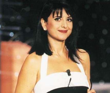 Ισαβέλλα Βλασιάδου: Δείτε πώς είναι σήμερα η αγαπημένη ηθοποιός! Η σπάνια εμφάνιση