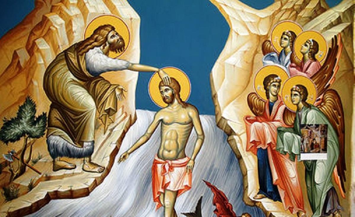 Ο Μιχάλης Χατζηγιάννης ερμηνεύει μοναδικά τα κάλαντα των Φώτων