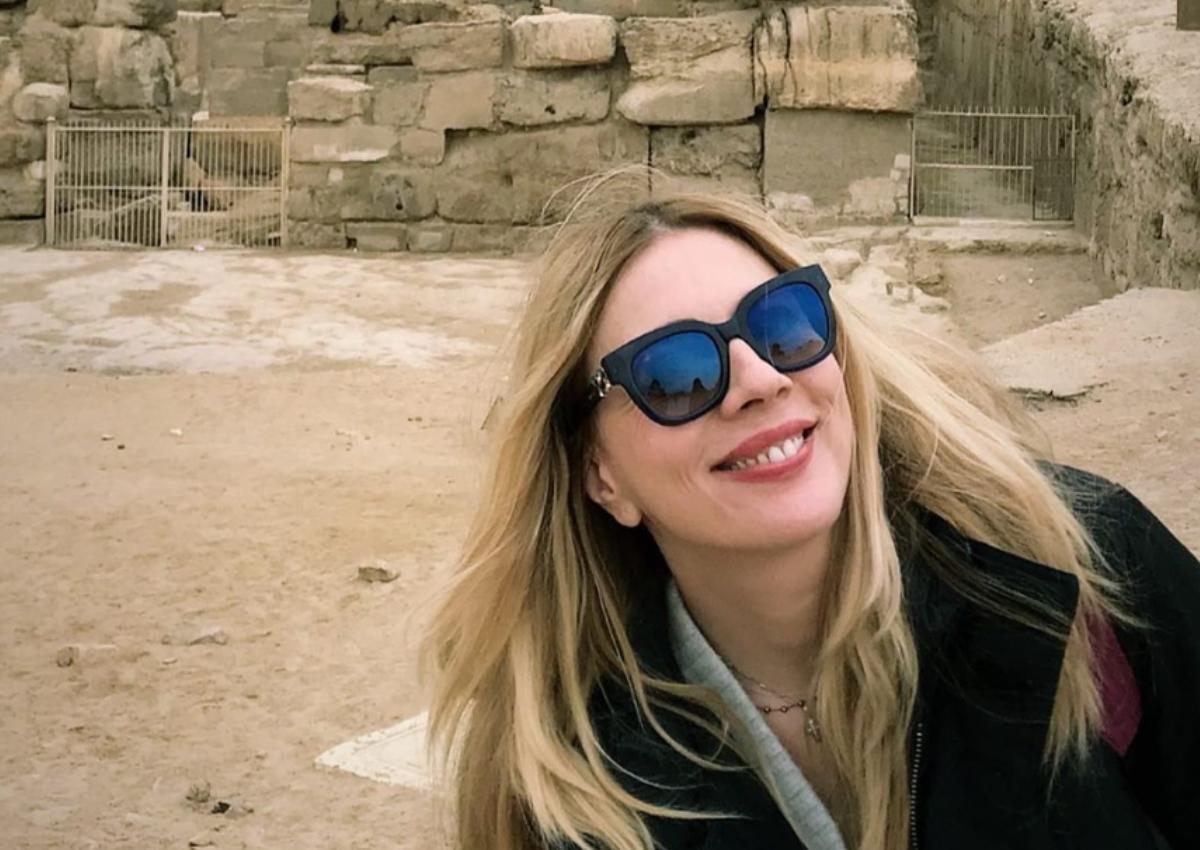 Το μαγικό ταξίδι της Σμαράγδας Καρύδη στο Κάιρο! [pics]