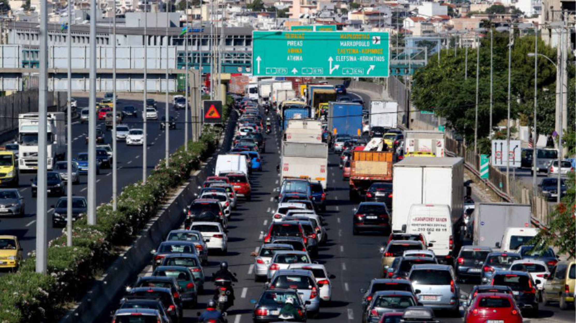 Τροχαίο στον Κηφισό: Από μια λωρίδα η κίνηση, μποτιλιάρισμα χιλιομέτρων