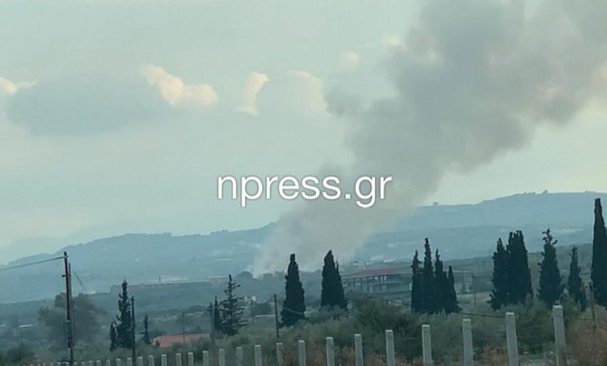 Κόρινθος: Καίγεται ακόμη το εργοστάσιο ανακύκλωσης