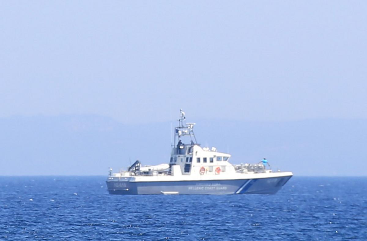 Μυτιλήνη: Εντοπίστηκαν και διασώθηκαν αγνοούμενοι του ναυαγίου – Δάκρυα για τον νεκρό που πέθανε από το κρύο