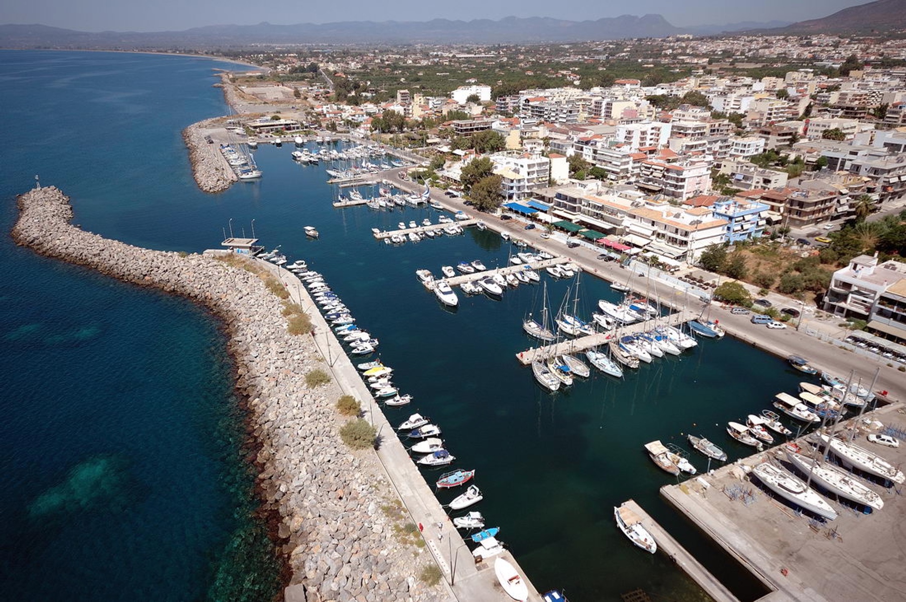 Ξεκινά η αξιοποίηση της μαρίνας Χίου