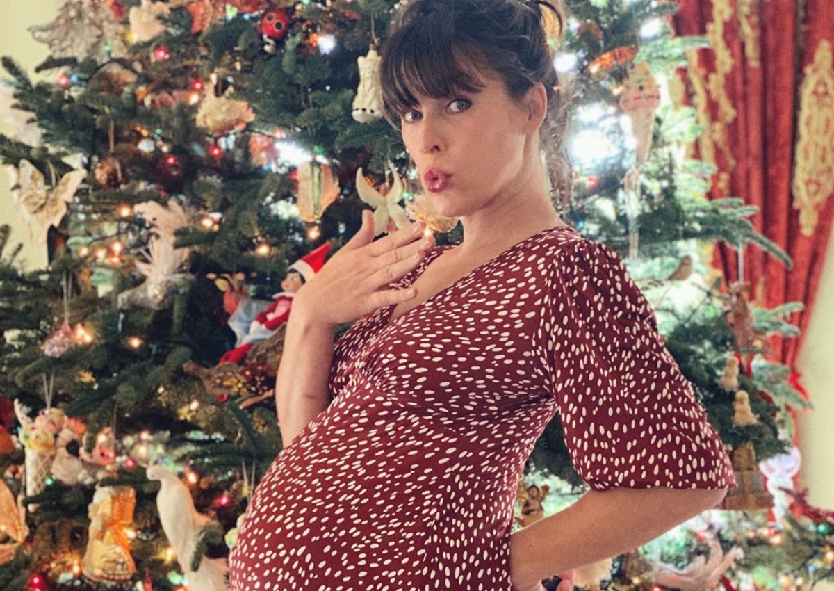 Milla Jovovich: Αποκάλυψε τις δυσκολίες που αντιμετωπίζει στον τελευταίο μήνα της εγκυμοσύνης της