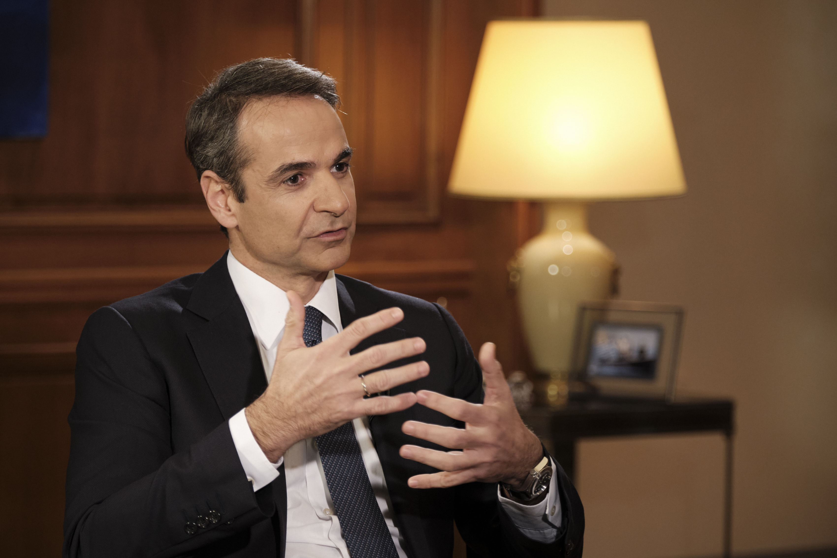 Σε εκδήλωση για τα θύματα της τρομοκρατίας μιλάει τη Δευτέρα ο Μητσοτάκης