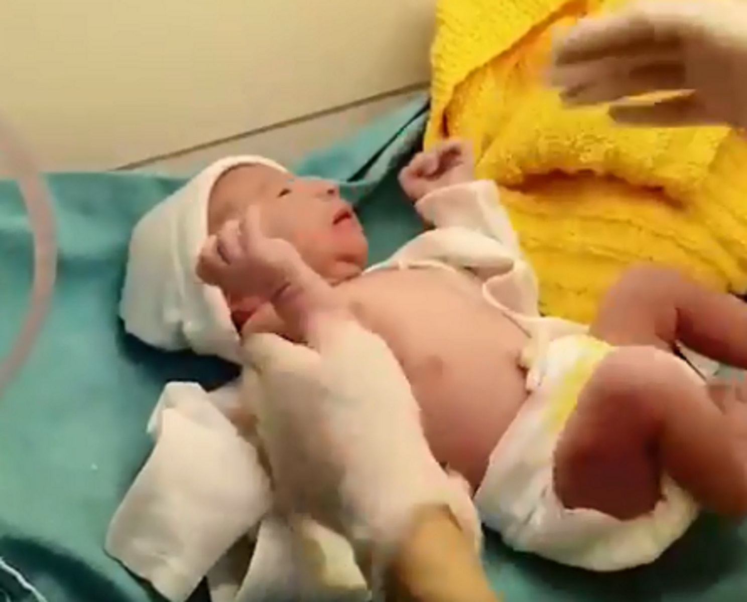 Τουρκία: Γέννησε τη στιγμή του σεισμού! Video