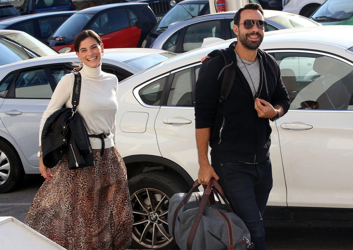 Χριστίνα Μπόμπα – Σάκης Τανιμανίδης: Απόδραση στην Αράχοβα μαζί με φίλους! [pics,video]