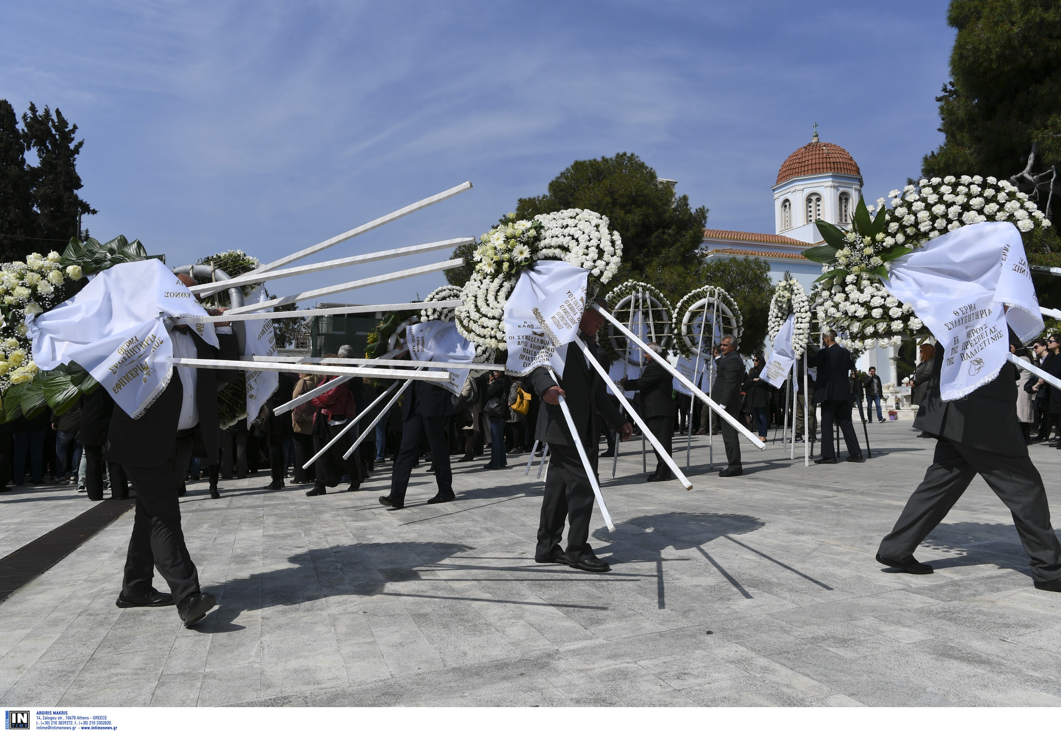 Βόλος: Τον κλείδωσαν μέσα στο νεκροταφείο…