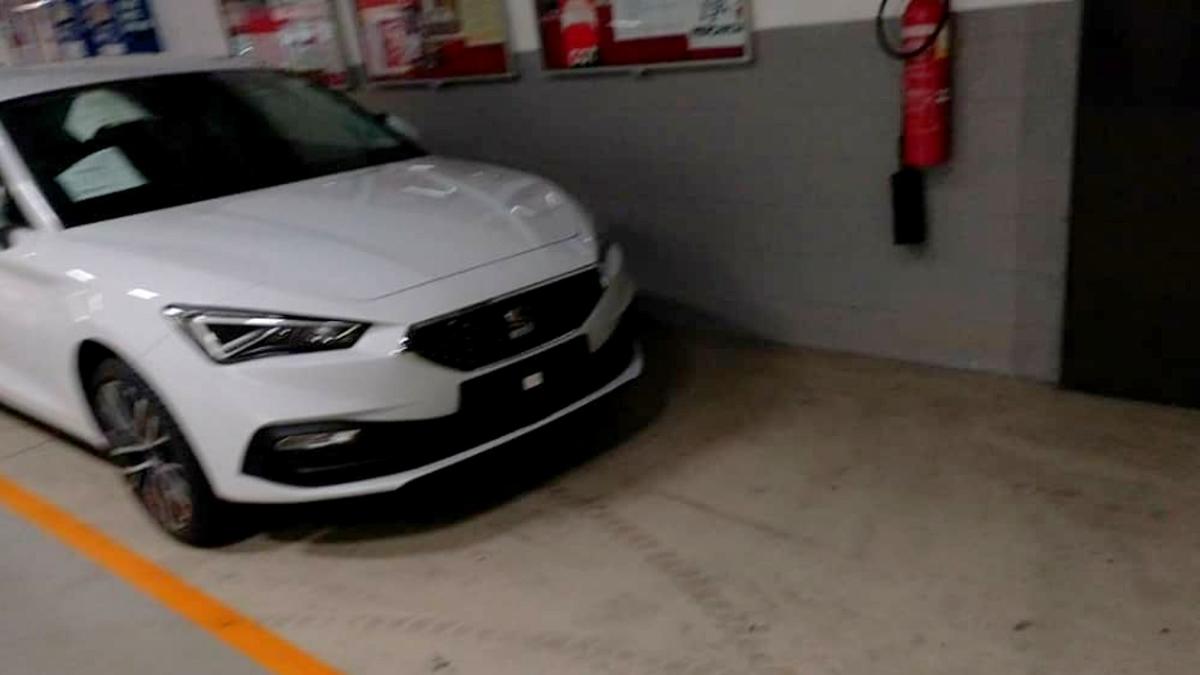 Διέρρευσαν οι πρώτες εικόνες του ολοκαίνουργιου SEAT Leon [pics]