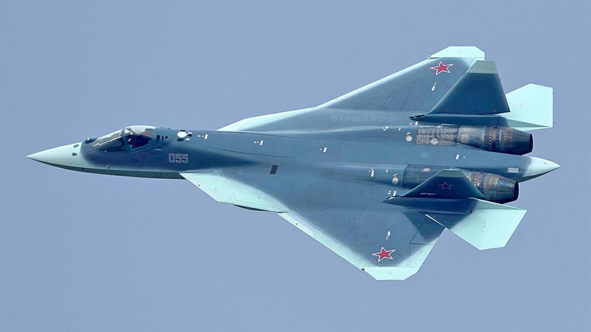 Το ρωσικό μαχητικό Su-57 κέρδισε τα “βλέμματα” στη Συρία και πλέον κοιτάει το F-35 κατάματα!