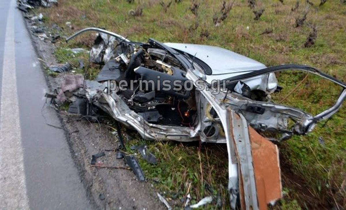 Λιβαδειά: Σοκαριστικές εικόνες από το τροχαίο που άφησε στον… τόπο τους δύο φίλους! video