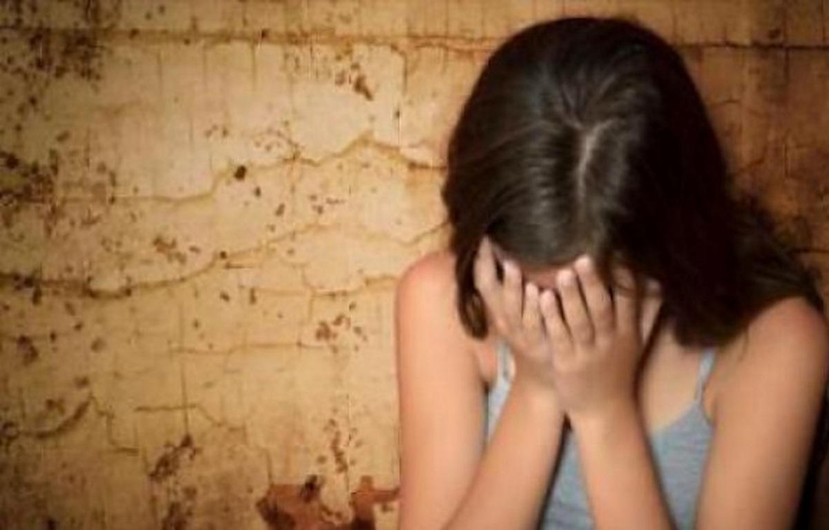 Μητέρα κατηγορείται για παιδική πορνογραφία! Το αρρωστημένο video με την ανήλικη κόρη της στα social media