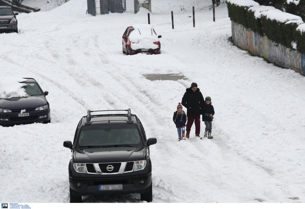 Καιρός – Κακοκαιρία Λέανδρος: Τι πρέπει να προσέχετε στην οδήγηση με χιόνι ή πάγο