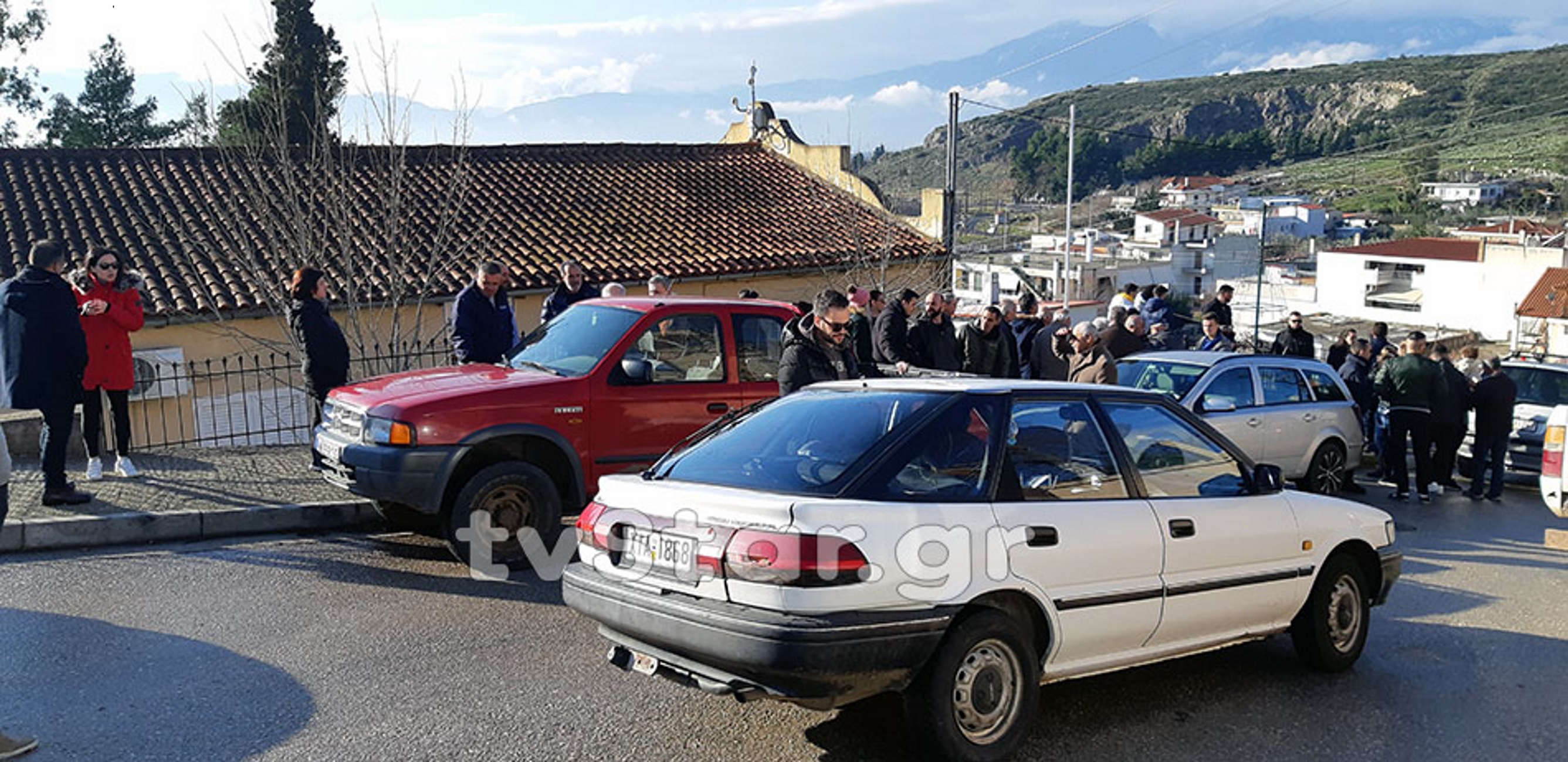 Λαμία: Λουκέτο στον ΧΥΤΑ για το προσφυγικό! “Δεν θα επιτρέψουμε να έρθουν μετανάστες στην περιοχή” [pics]