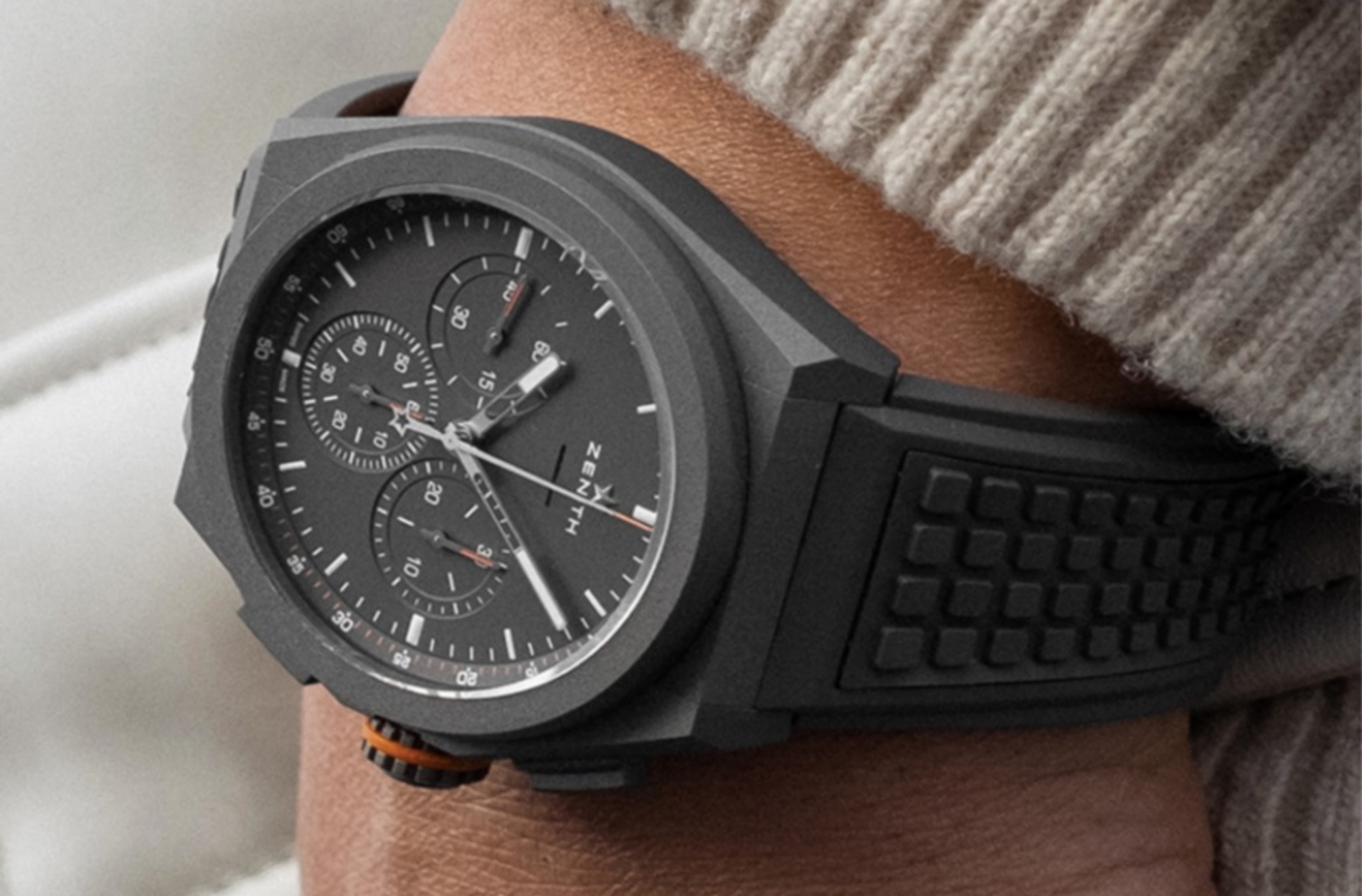 Αυτό το στιβαρό ρολόι είναι αφιερωμένο στο πιο θρυλικό SUV