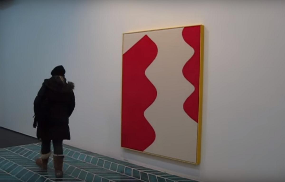 Η ζεστή ροζ ζωφόρος της Σάρα Κράουνερ