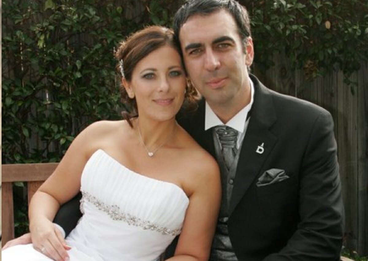 Συγκινημένος ο Kώστας Γριμπίλας στα 2α γενέθλια της μικρής του κόρης!