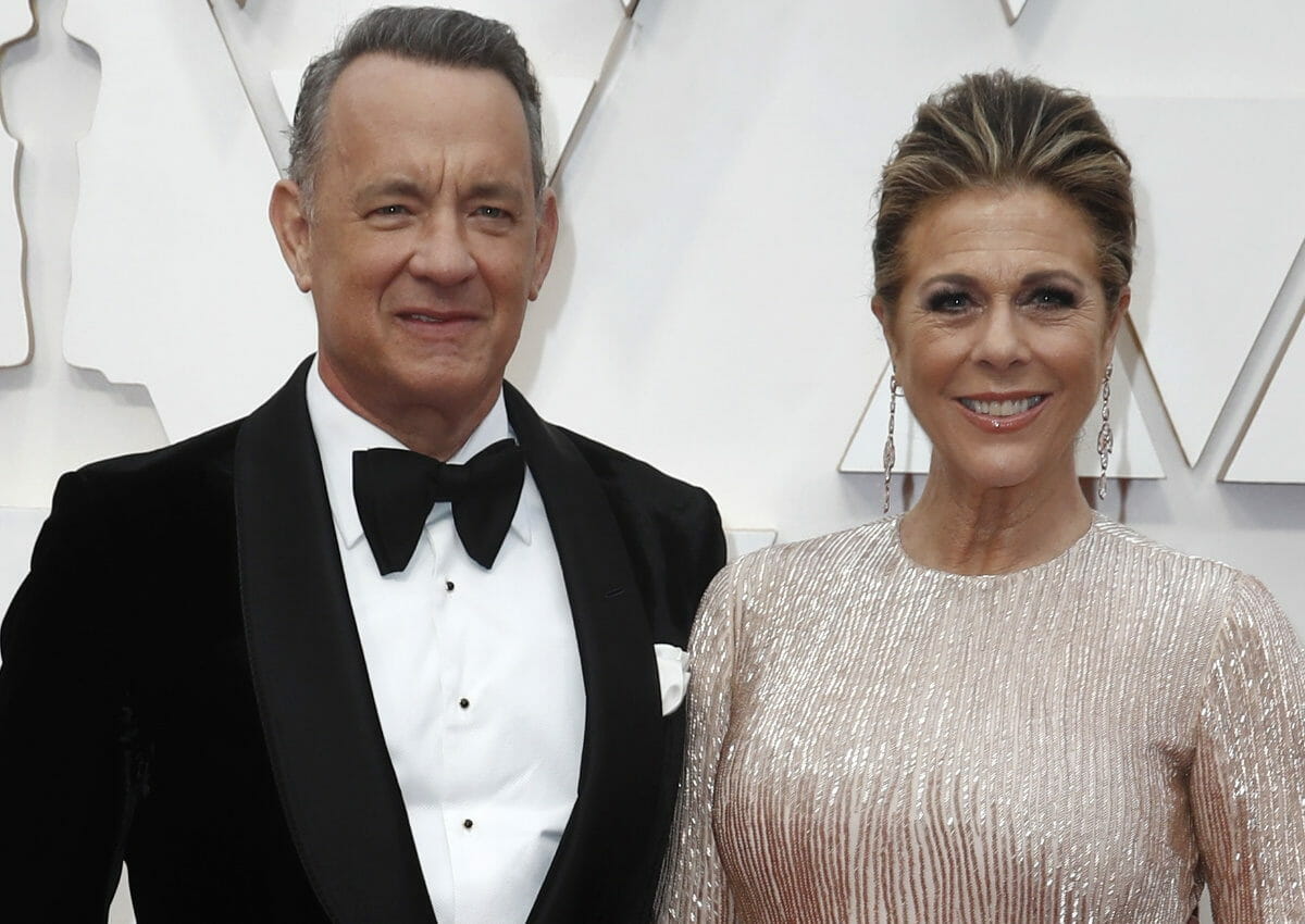 ΟΣΚΑΡ 2020: Με ελληνικό αέρα στο κόκκινο χαλί ο Tom Hanks! Μαζί του η σύζυγος και τα παιδιά του