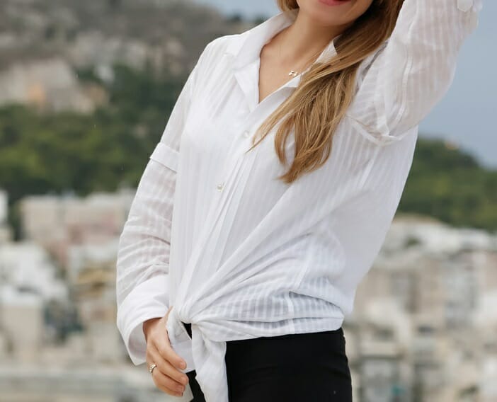 Συγκλονίζει η Ελληνίδα τραγουδίστρια: «Παρουσίασα μια ασθένεια και υπήρχε κίνδυνος να γεννηθούν νεκρά τα παιδιά μου»