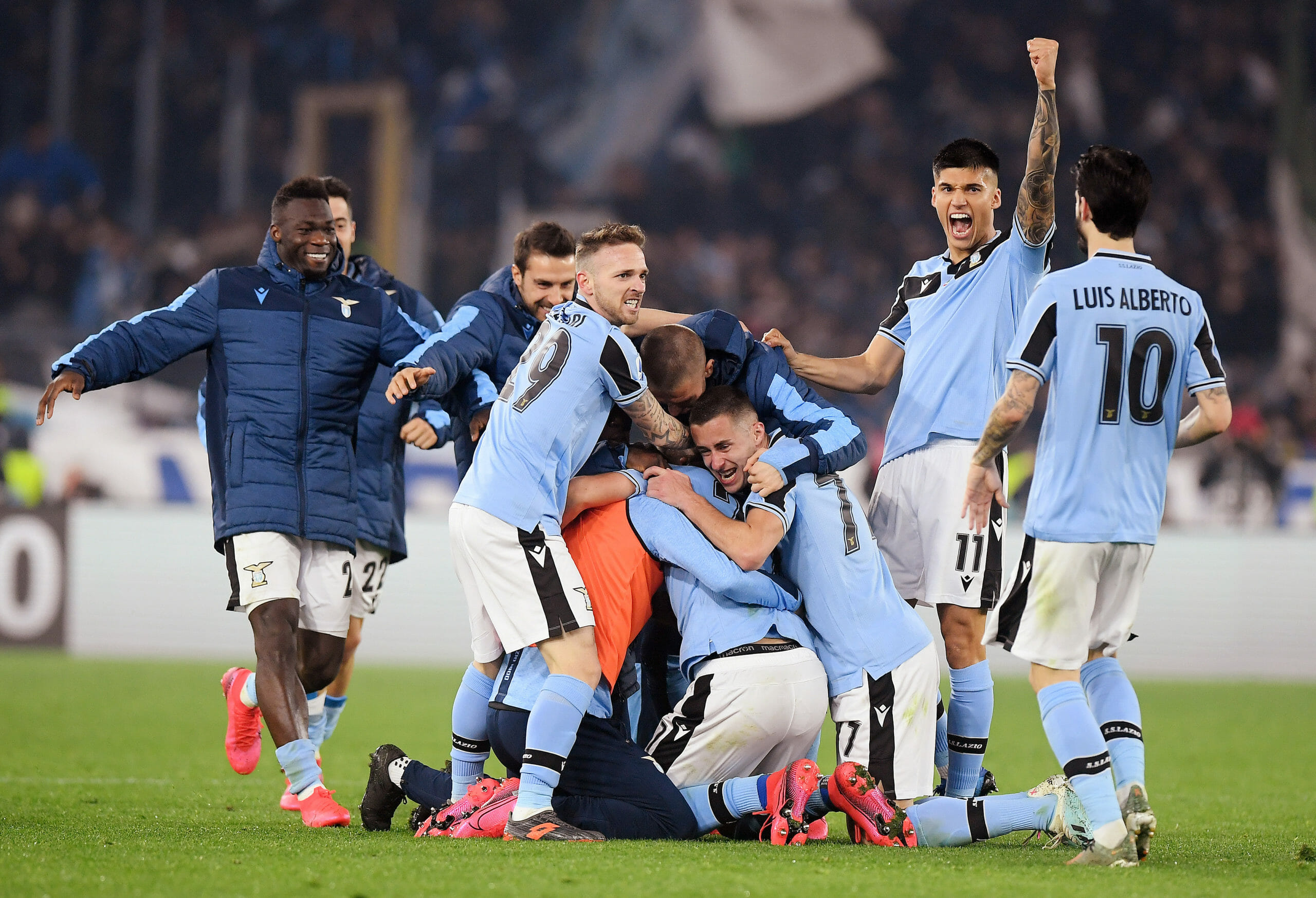 Soccer Football - Serie A - Lazio v Inter Milan - Stadio Olimpico, Rome, Italy - February 16, 2020   Lazio's Sergej Milinkovic-Savic celebrates scoring their second goal with teammates         REUTERS