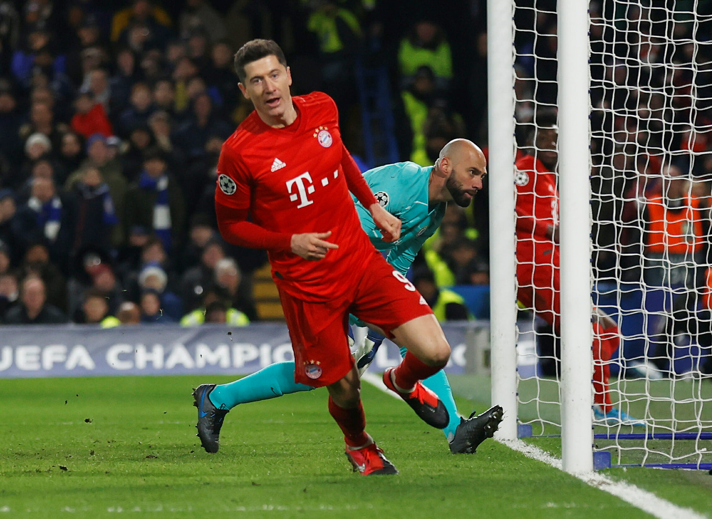Soccer Football - Champions League - Round of 16 First Leg - Chelsea v Bayern Munich - Stamford Bridge, London, Britain - February 25, 2020  Bayern Munich's Robert Lewandowski celebrates scoring their third goal   REUTERS