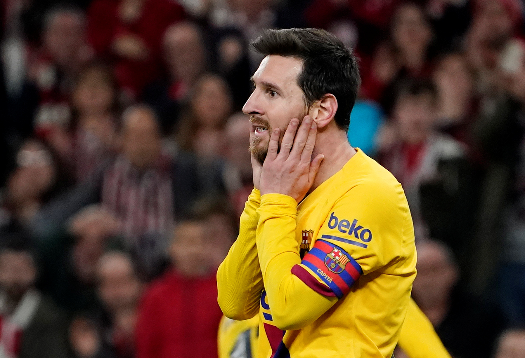 Soccer Football - Copa del Rey - Athletic Bilbao v FC Barcelona - San Mames, Bilbao, Spain - February 6, 2019   FC Barcelona's Lionel Messi looks dejected        REUTERS