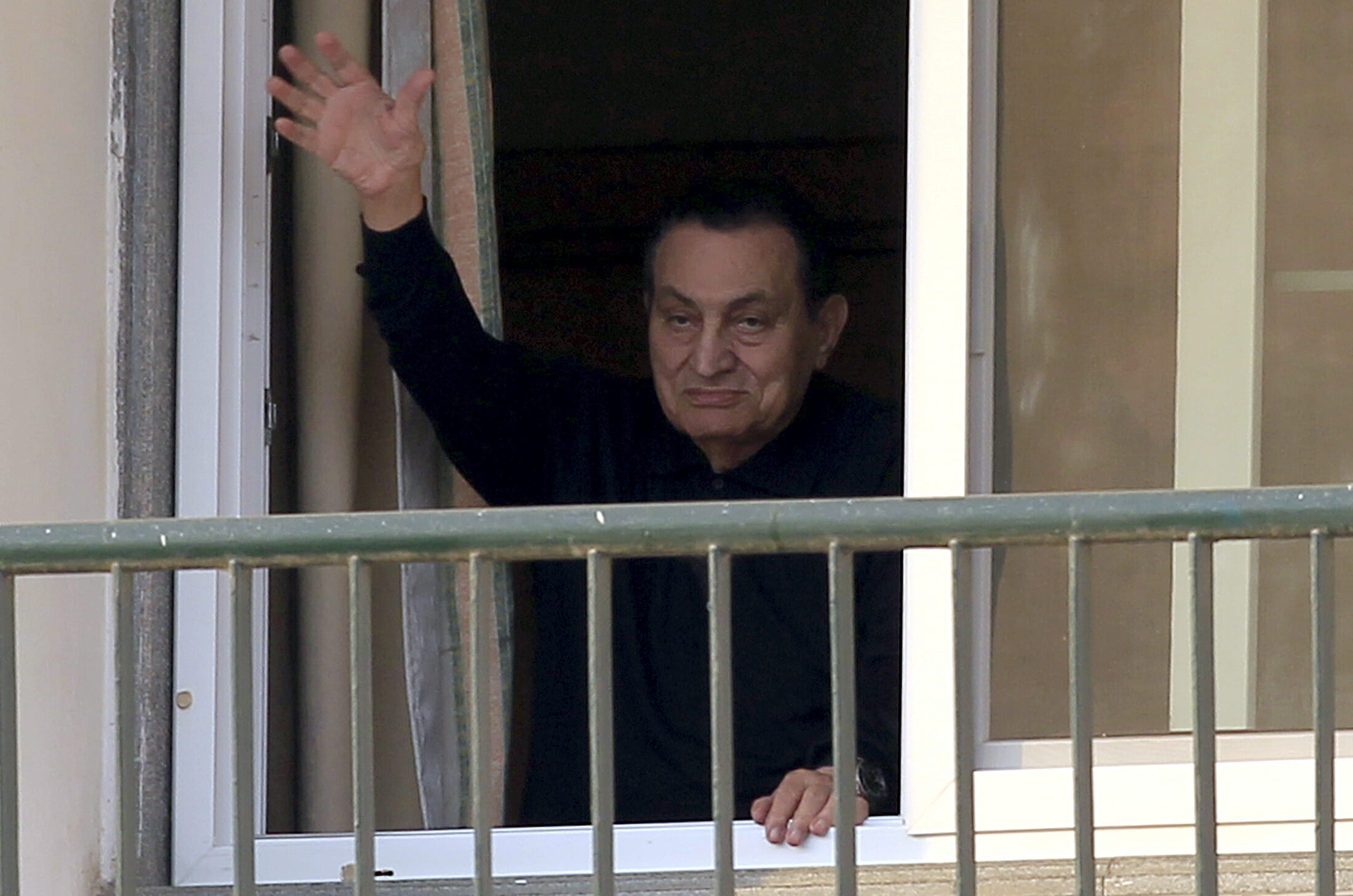 Αποτέλεσμα εικόνας για Αίγυπτος: Τριήμερο πένθος για το θάνατο του Χόσνι Μουμπάρακ - Αύριο η κηδεία του