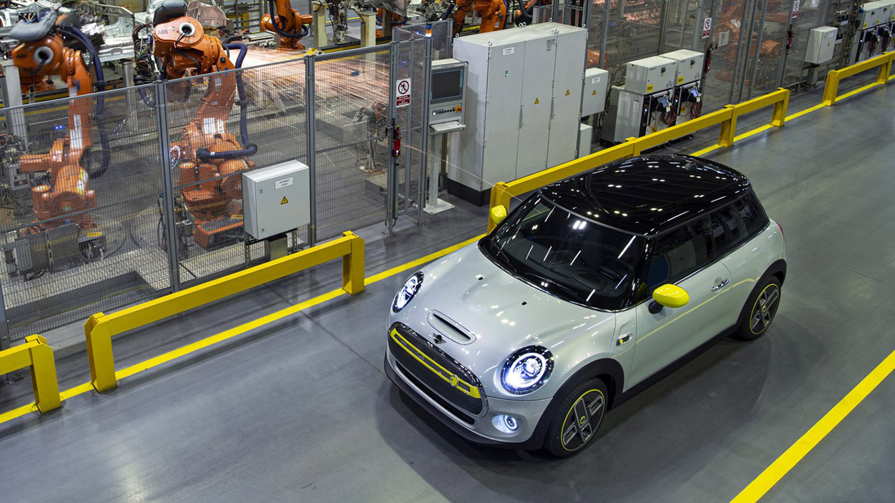 To Brexit «παγώνει» την επόμενη γενιά του ΜΙΝΙ