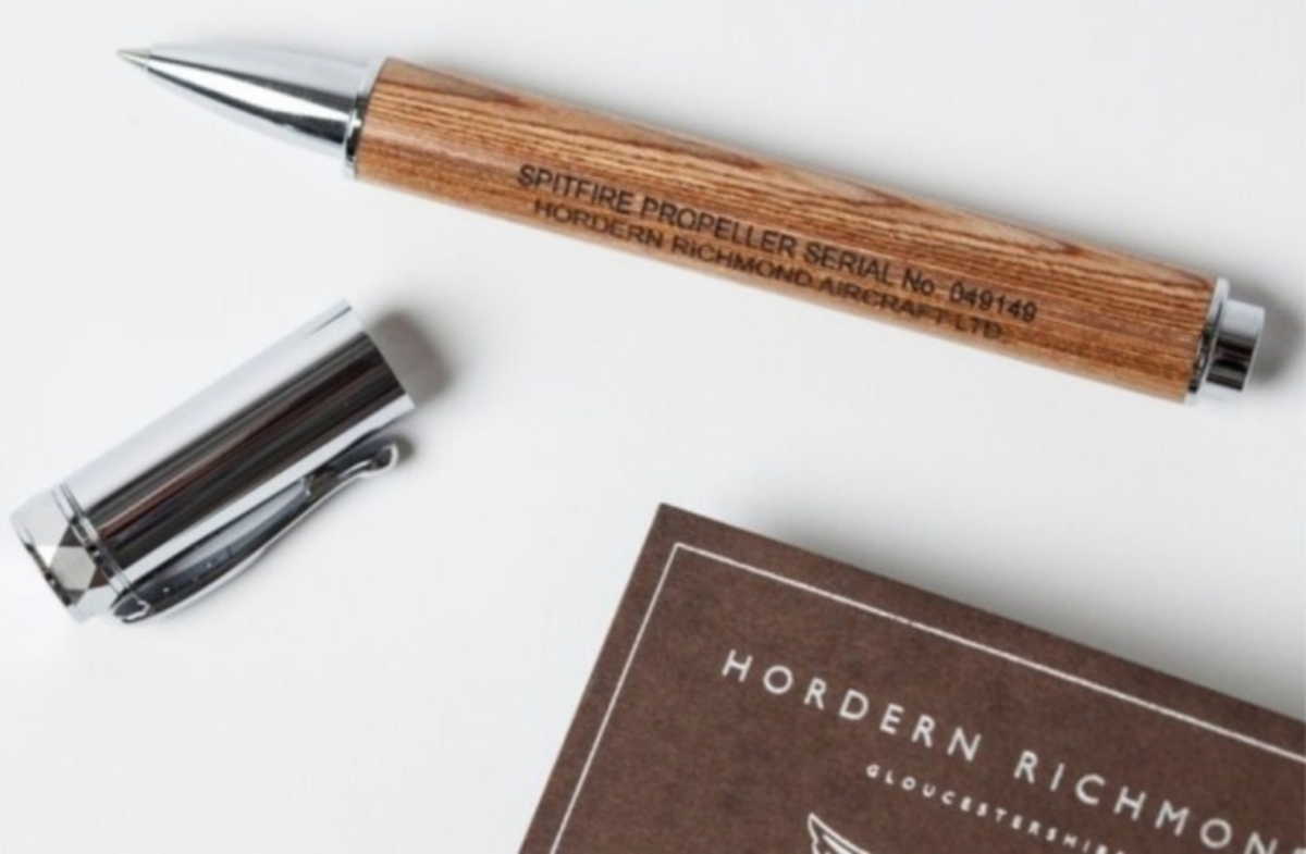 Ένα στυλό που αν μιλούσε θα είχε τόσα να πει…