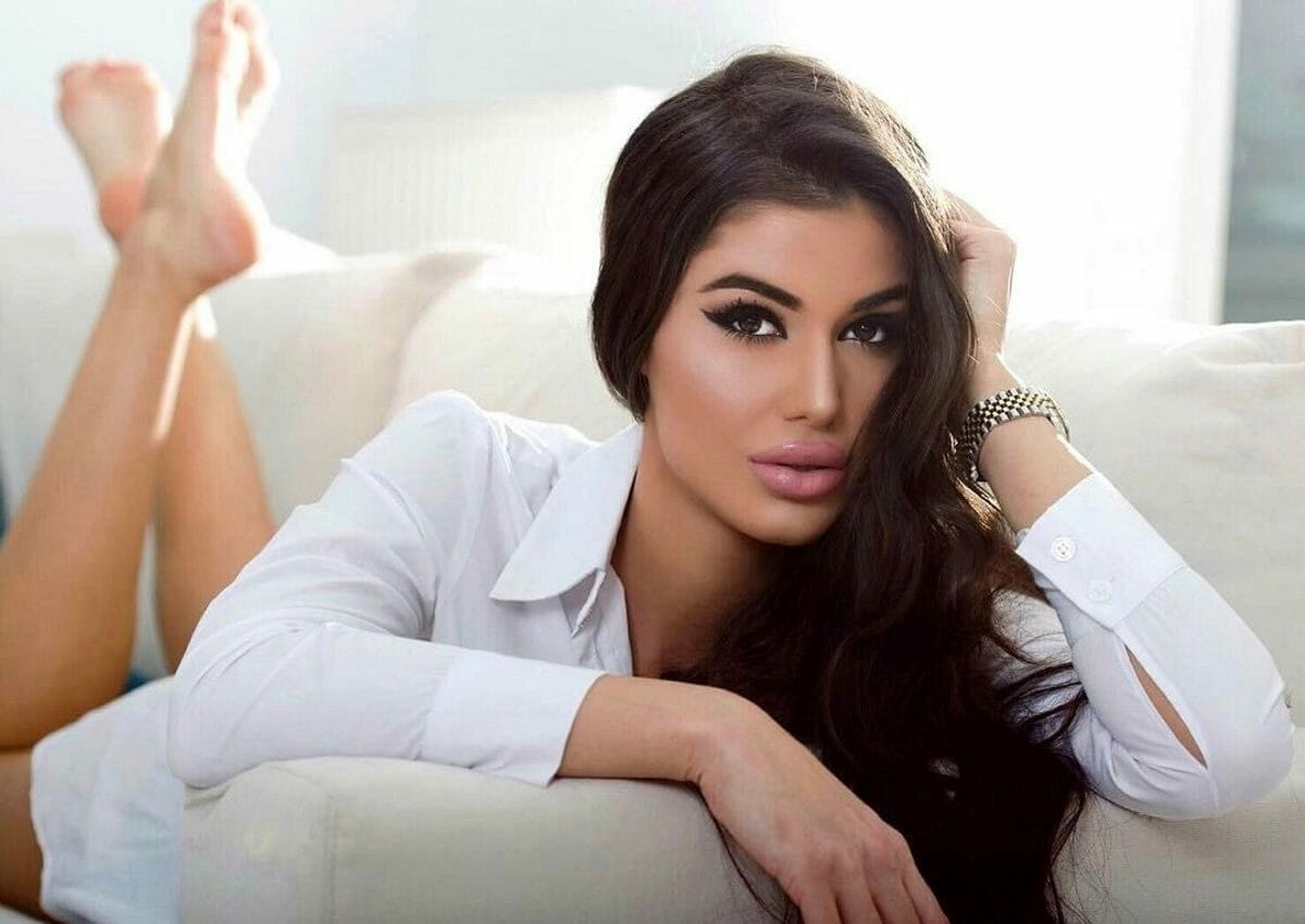 Ιωάννα Μπέλλα: Ερωτική μετανάστρια για χάρη του νέου της συντρόφου!