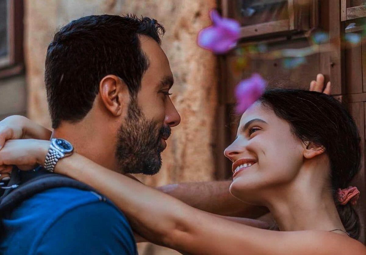Χριστίνα Μπόμπα: Ο Σάκης Τανιμανίδης της ετοίμασε την ωραιότερη έκπληξη για την ημέρα των ερωτευμένων [video]