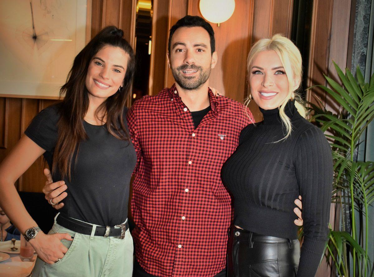 Επώνυμες παρουσίες απόλαυσαν το πρωινό τους στην καρδιά της Αθήνας [pics]