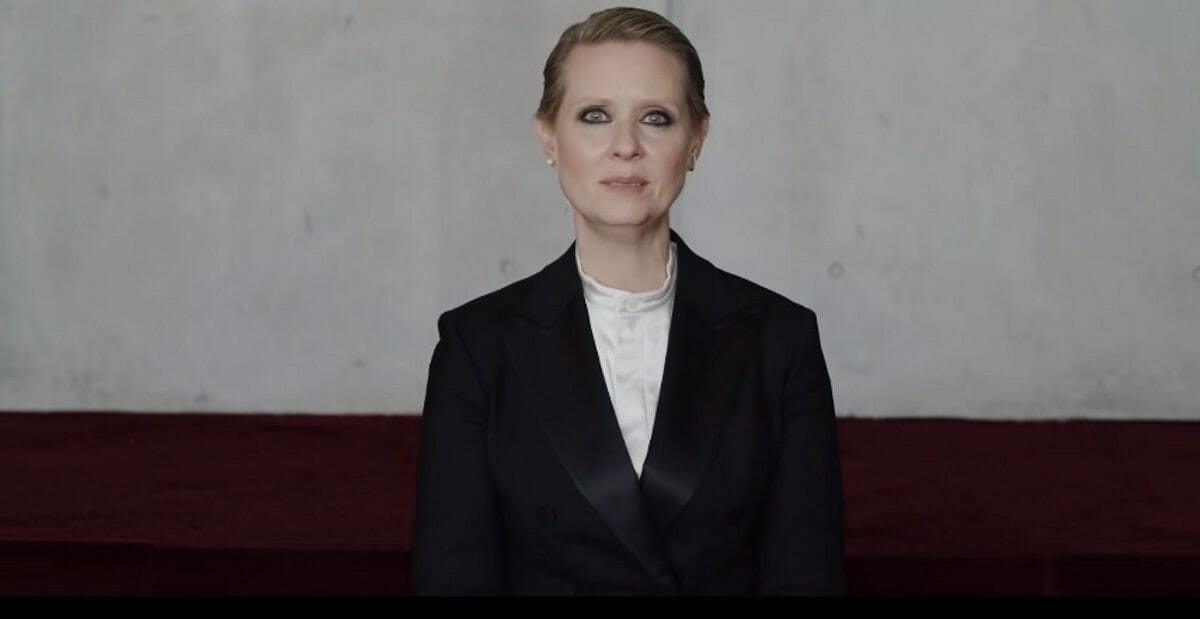 Cynthia Nixon: Η «Miranda» του Sex and the City σε έναν φεμινιστικό μονόλογο που θα συζητηθεί