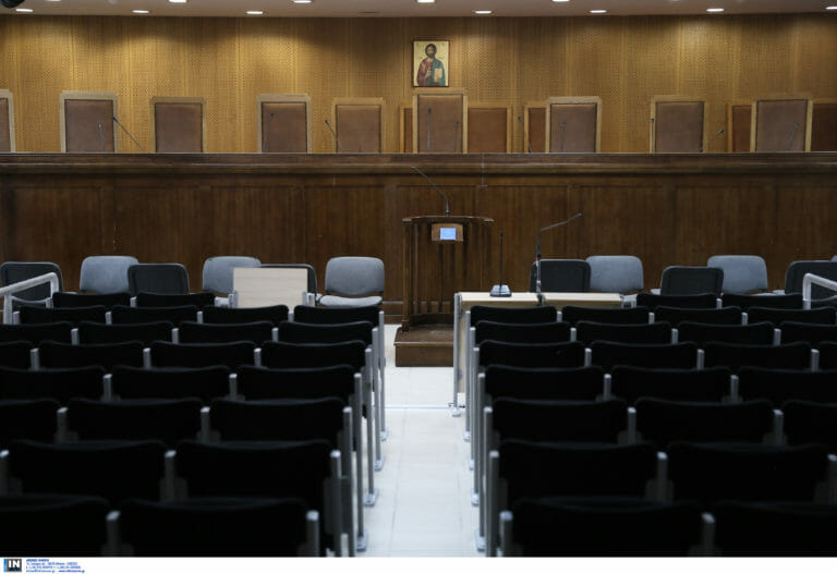 Την αναστολή λειτουργίας των δικαστηρίων ζητούν οι εισαγγελείς - Απολύμανση μετά το κρούσμα κορονοϊού