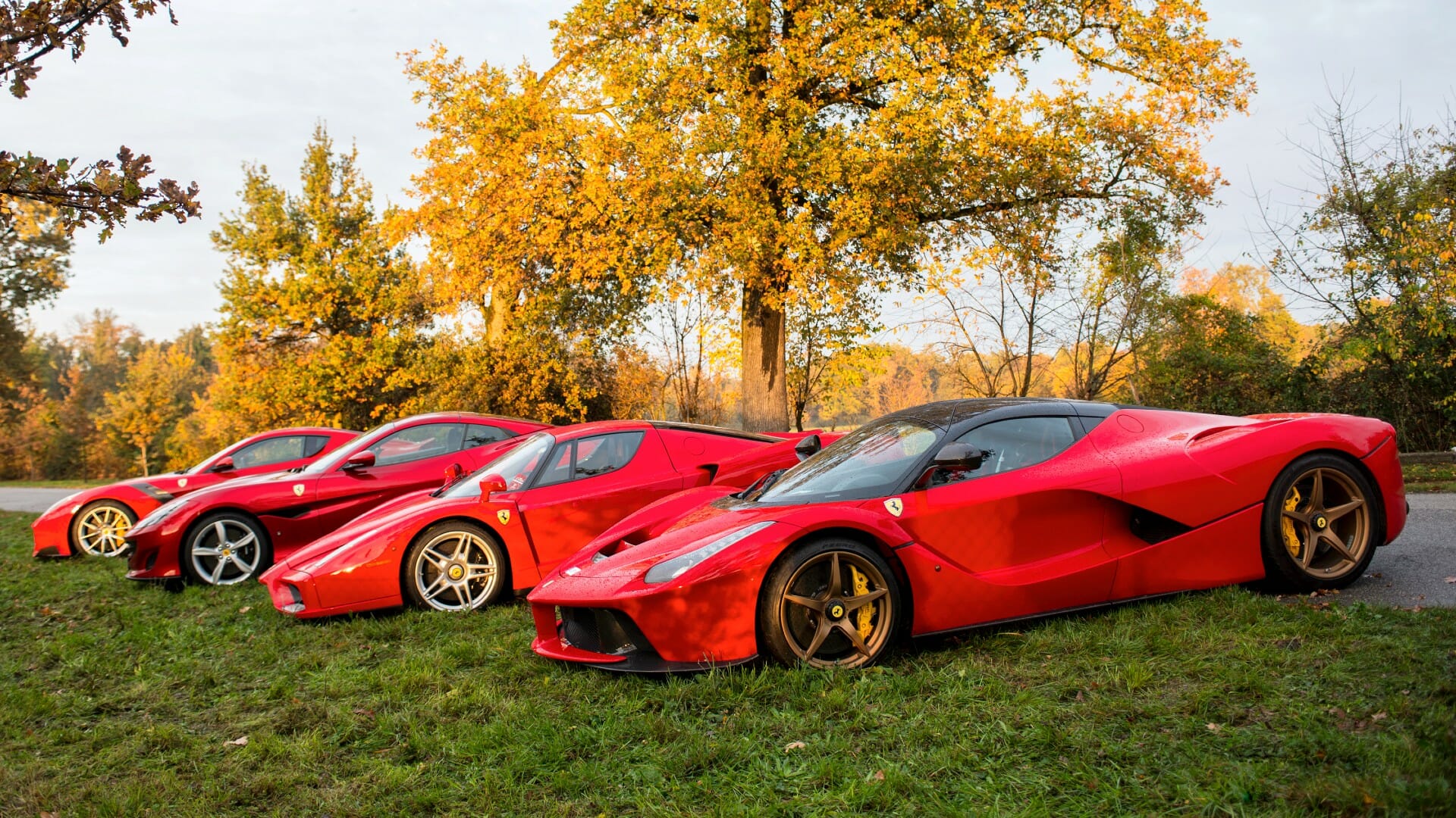 Συμμορία εξαπατά τους ιδιοκτήτες Ferrari με τον πιο απίθανο τρόπο!