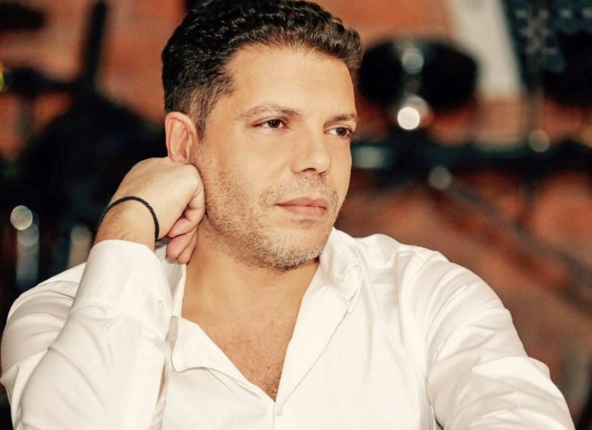 Ξανά γαμπρός ο Γρηγόρης Μπιθικώτσης! Παντρεύεται μετά από 4 μήνες σχέσης