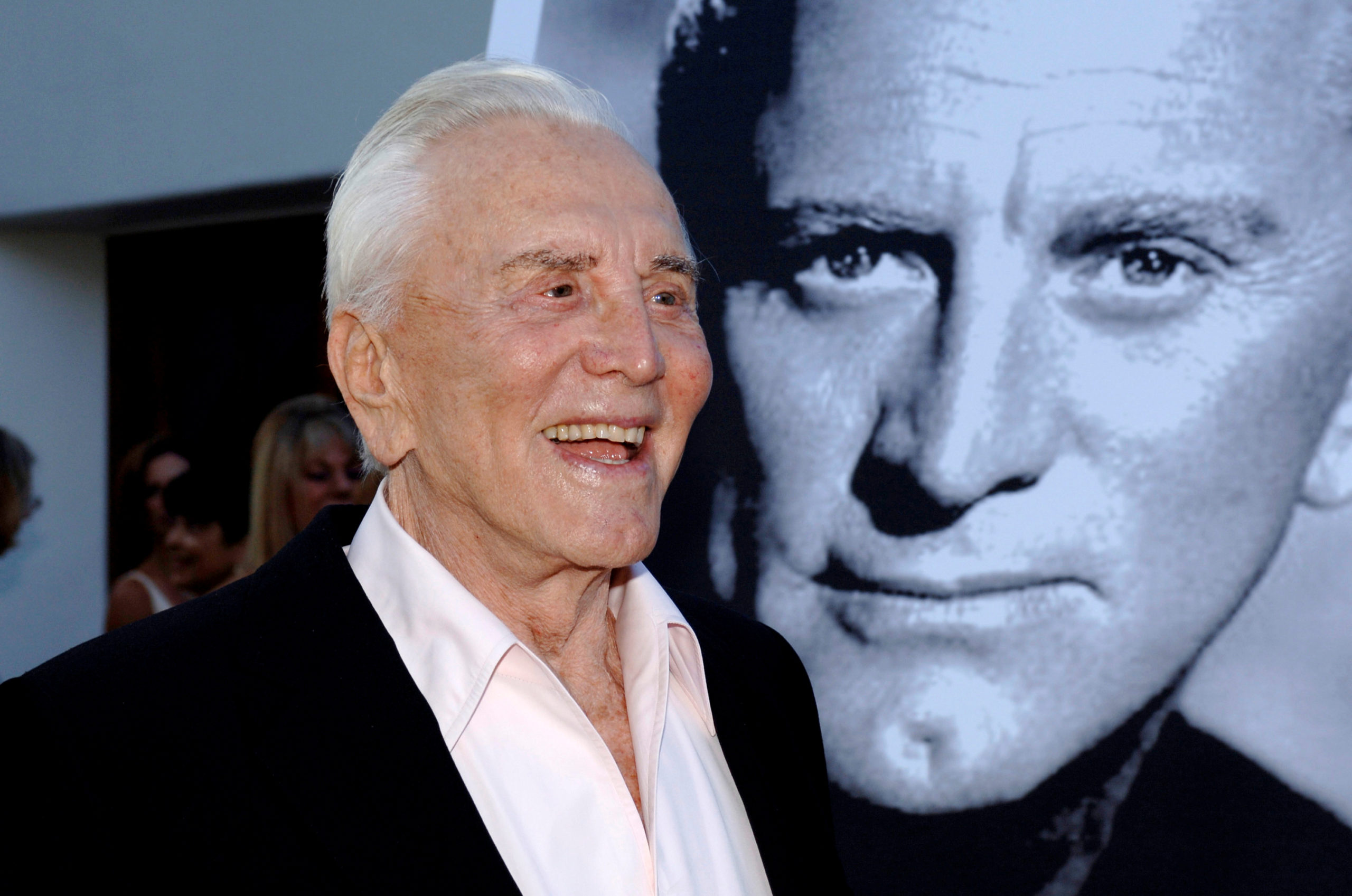 Kirk Douglas: Πέθανε σε ηλικία 103 ετών ο θρύλος του Χόλιγουντ