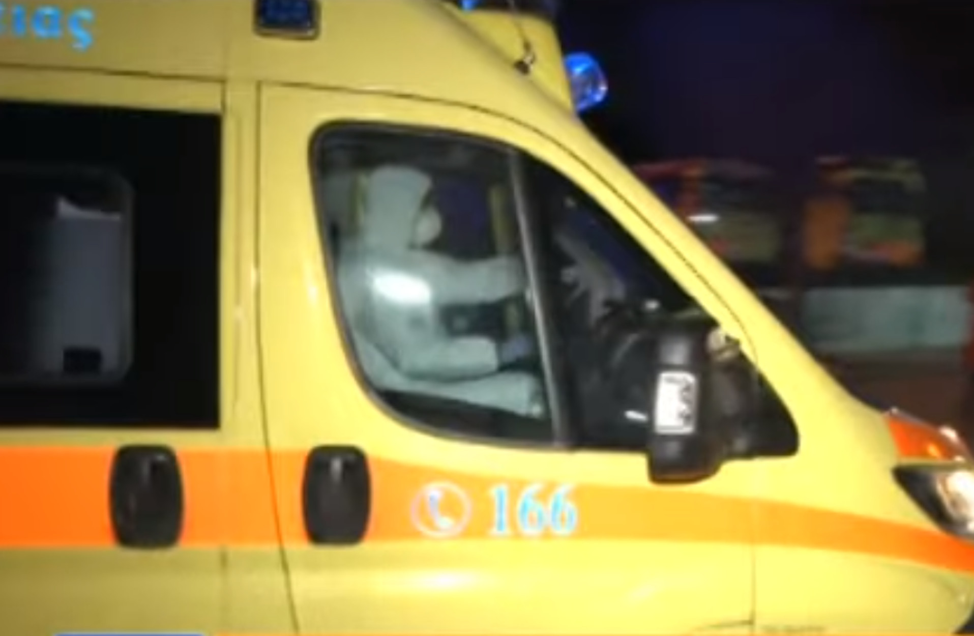 Κοροναϊός: Η στιγμή που οι 2 Έλληνες από την Γουχάν καταφτάνουν στο “Σωτηρία” [video]