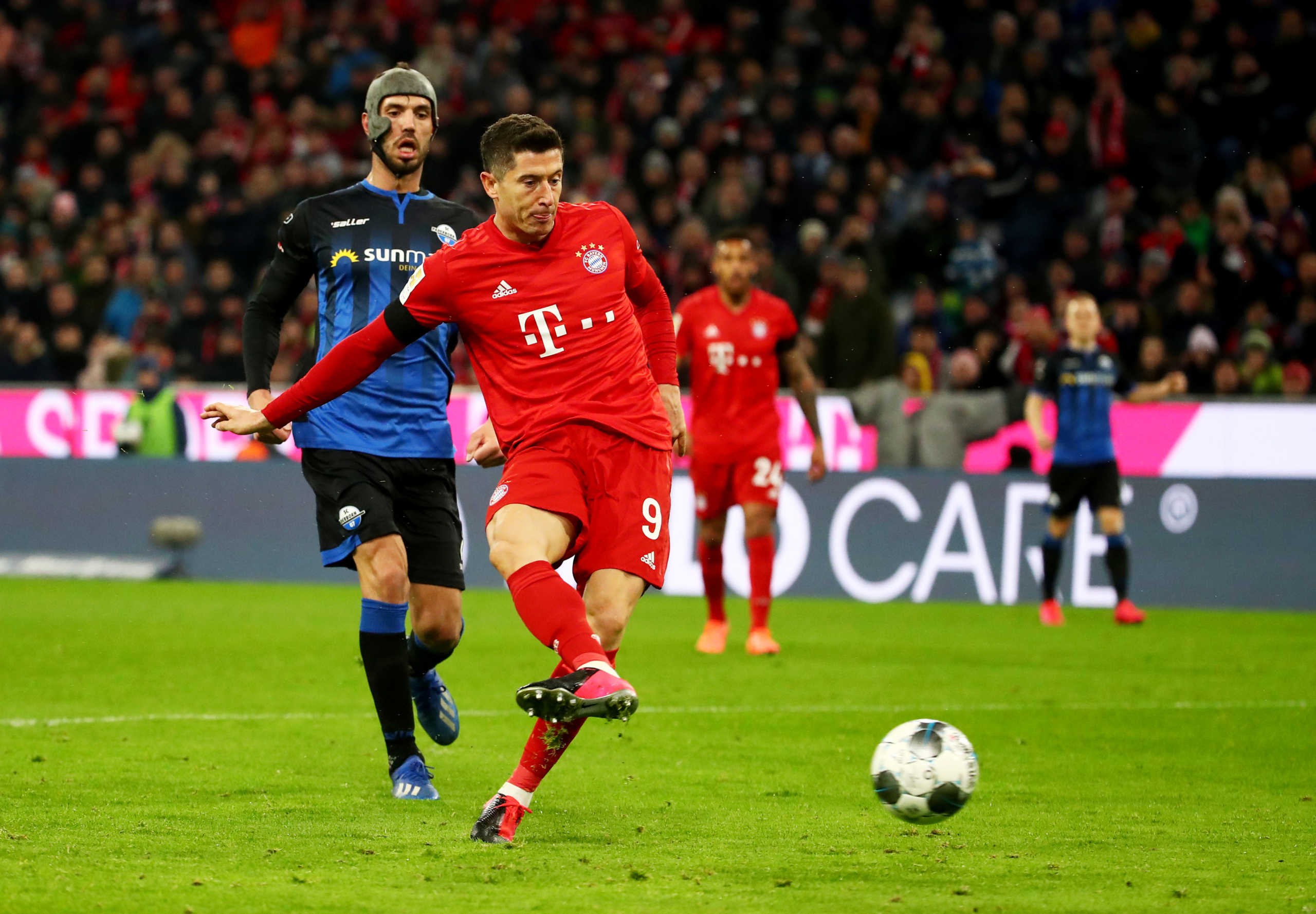 Soccer Football - Bundesliga - Bayern Munich v SC Paderborn - Allianz Arena, Munich, Germany - February 21, 2020   Bayern Munich's Robert Lewandowski scores their second goal    REUTERS