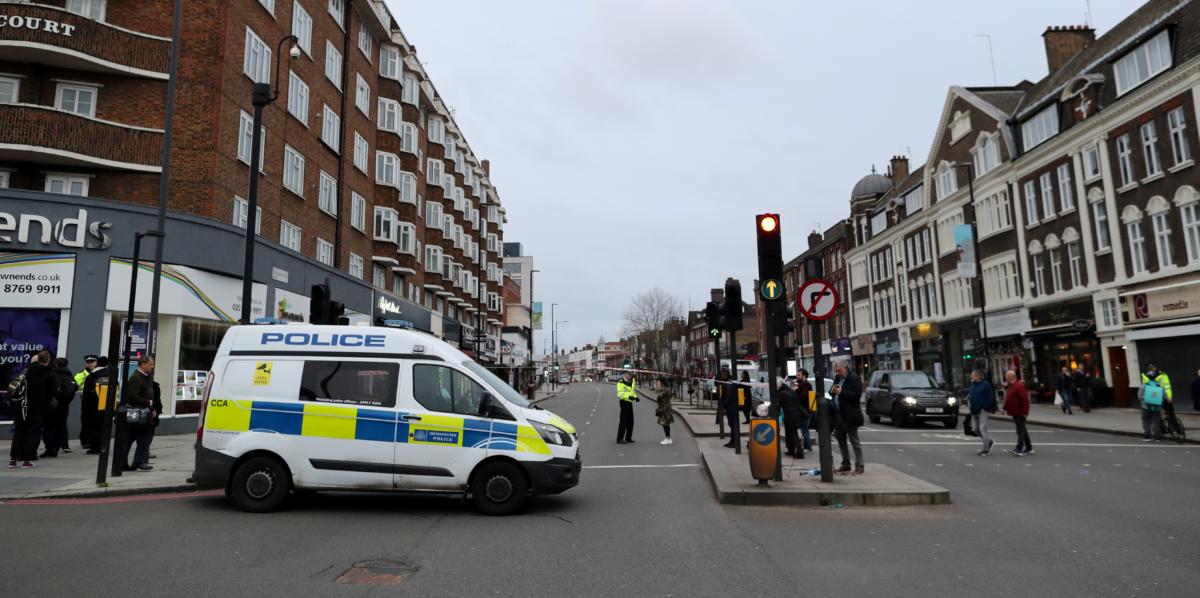 Συναγερμός για επίθεση με μαχαίρι στο Λονδίνο